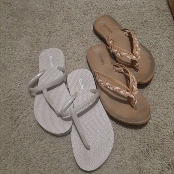 Seven and Old Navy Slippers size 6 - Picture 2 of 5